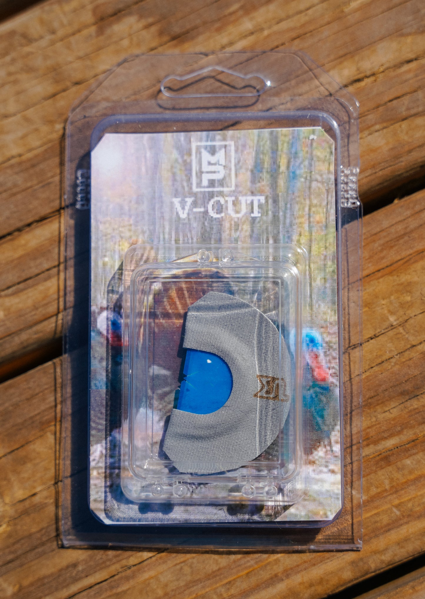 V-Cut Mouth Call